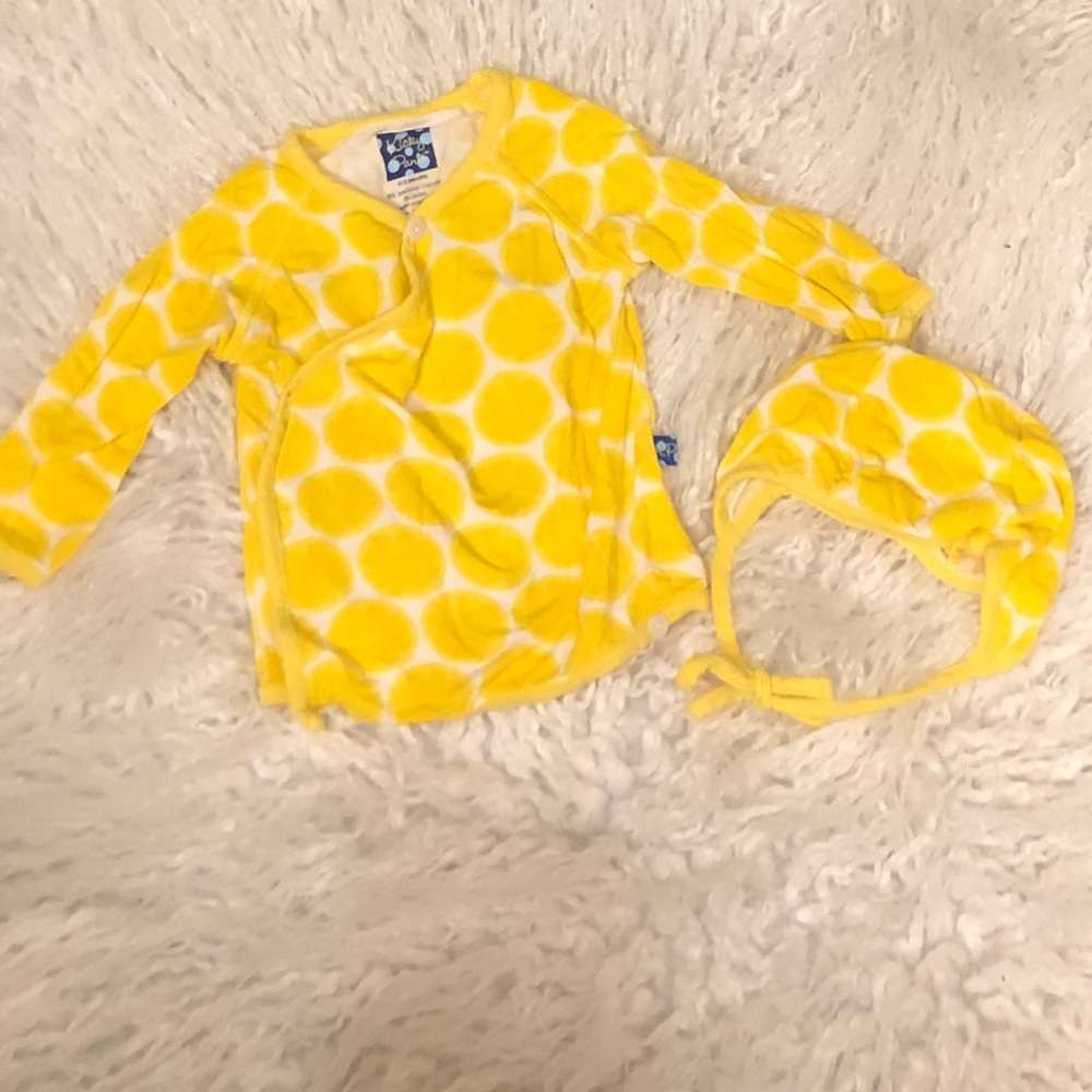 Kicky Pants Shirt and bonnet